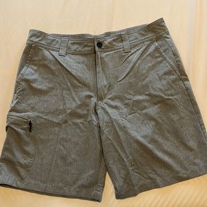 Men’s Magellan Gray Shorts size 34